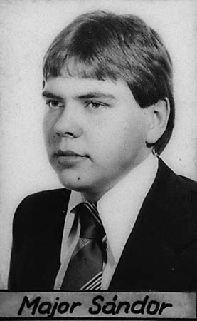 Vissza a tabl&oacute;k&eacute;pre